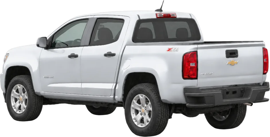 Chevrolet Colorado 2022 rear three-quarter view