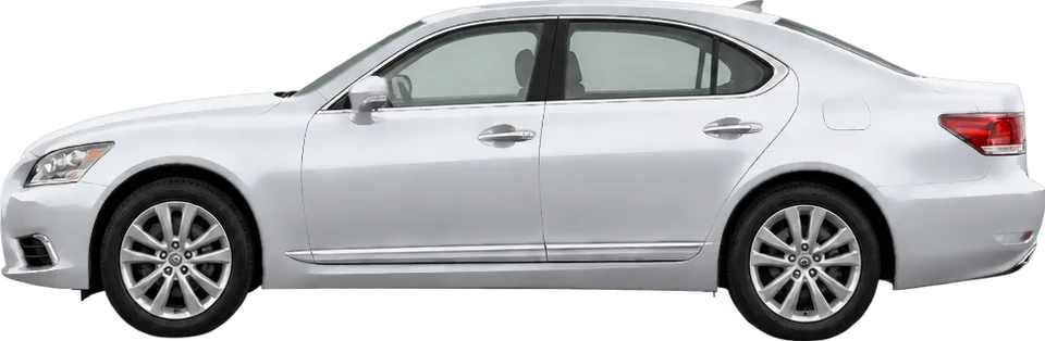 Lexus LS 2017 side view