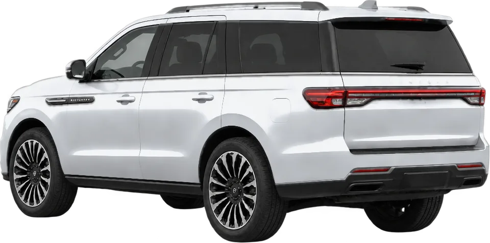 Lincoln Navigator 2026 rear three-quarter view